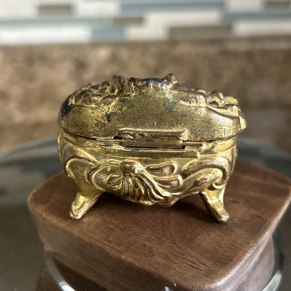 Vintage Antique Jewelry Trinket Box Gold Tone Tests 70.5% Lead 28.7% Copper - Picture 4 of 8